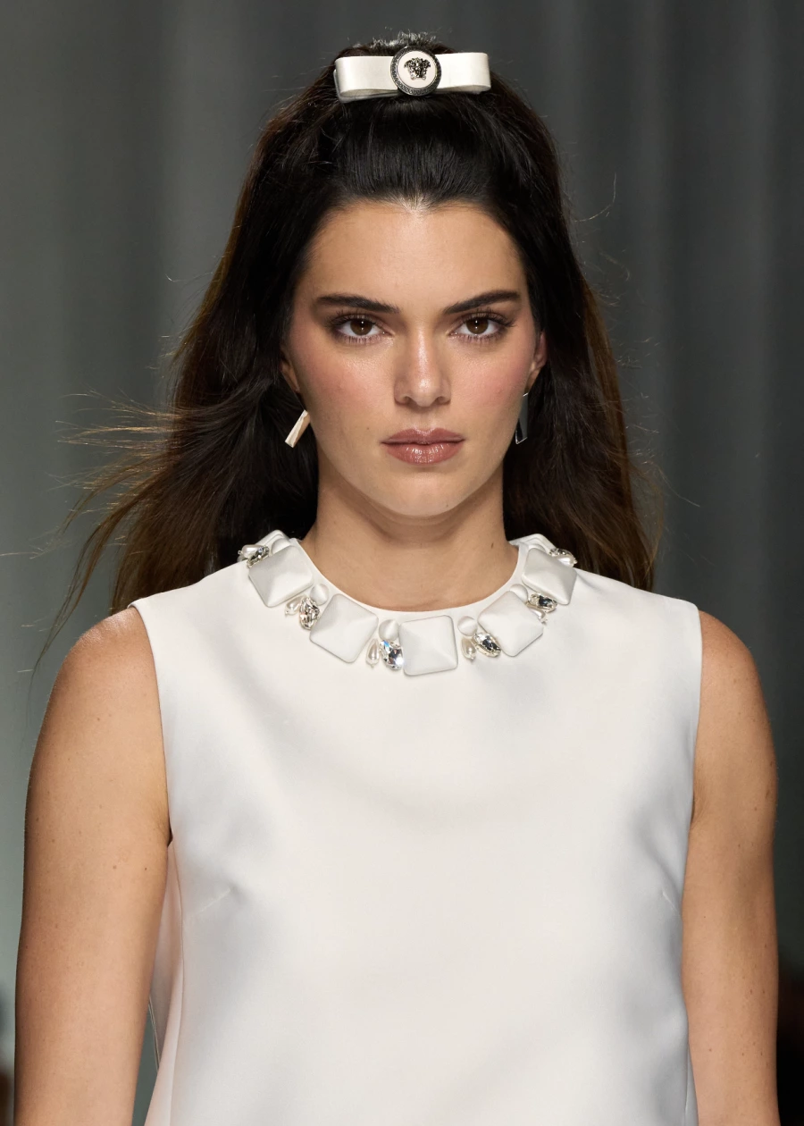 Milano Moda Haftası'nın Dikkat Çeken Güzellik Anları Milano Moda Haftası'nın Dikkat Çeken Güzellik Anları