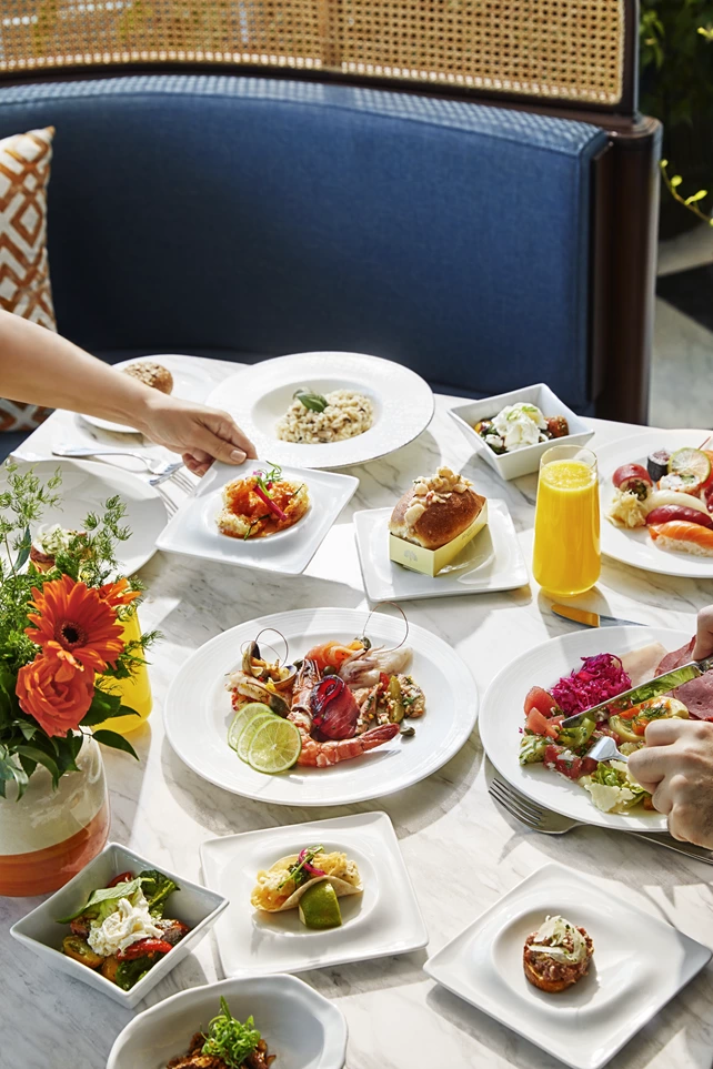 Raffles İstanbul Yenilenen Lezzetleriyle Raffles Teras’ta Eşsiz Bir Brunch Sunuyor Raffles İstanbul Yenilenen Lezzetleriyle Raffles Teras’ta Eşsiz Bir Brunch Sunuyor