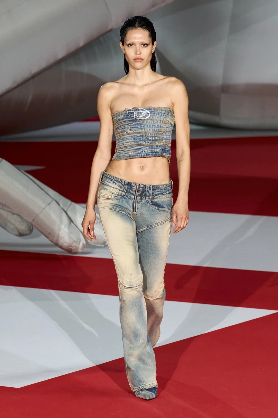 Yükselen Model Amelia Gray Hamlin Hakkında Her Şey Yükselen Model Amelia Gray Hamlin Hakkında Her Şey