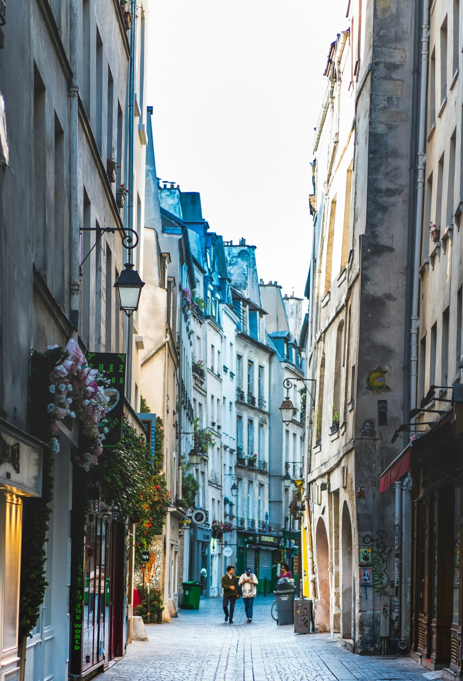 Paris'te Mutlaka Gezilmesi Gereken 5 Vintage Butik Paris'te Mutlaka Gezilmesi Gereken 5 Vintage Butik