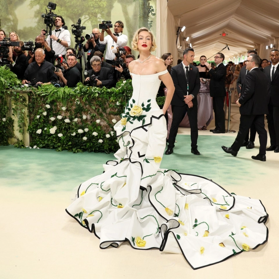 Gigi Hadid’in Met Gala 2024 Görünümünün Oluşturulması 13.500 Saatten Fazla Sürdü Gigi Hadid’in Met Gala 2024 Görünümünün Oluşturulması 13.500 Saatten Fazla Sürdü