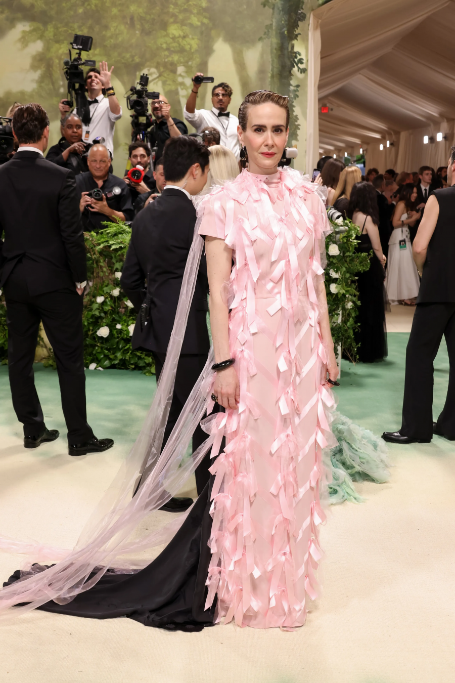 Sarah Paulson, Prada