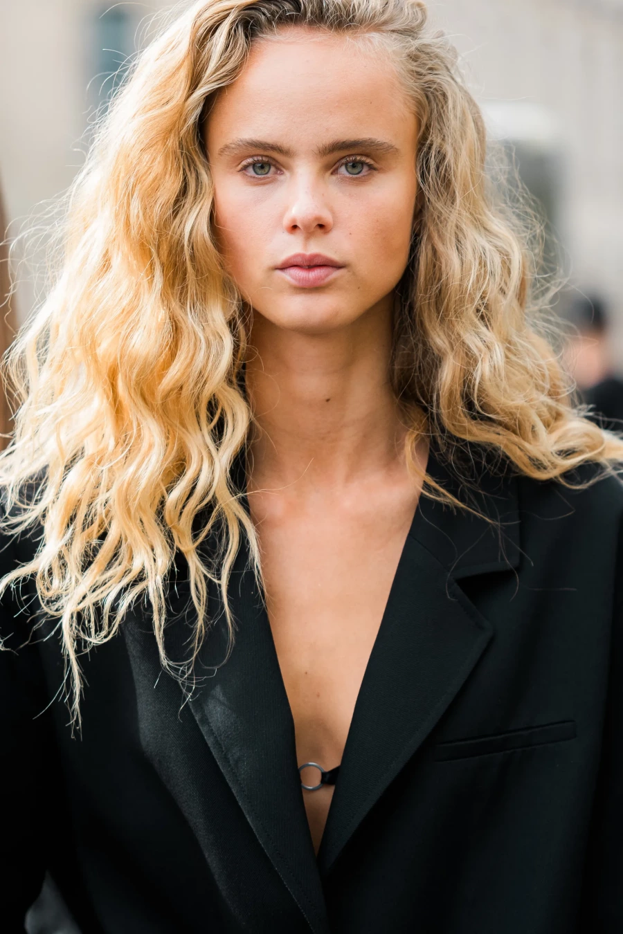 Cildi Parlak Gösteren Yaza Özel Saç Rengi: Sunbeam Blonde Cildi Parlak Gösteren Yaza Özel Saç Rengi: Sunbeam Blonde