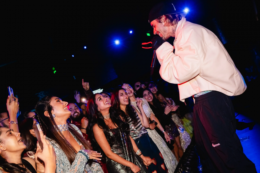 Justin Bieber'ın sürpriz performansı, Fotoğraf Joseph Radhik