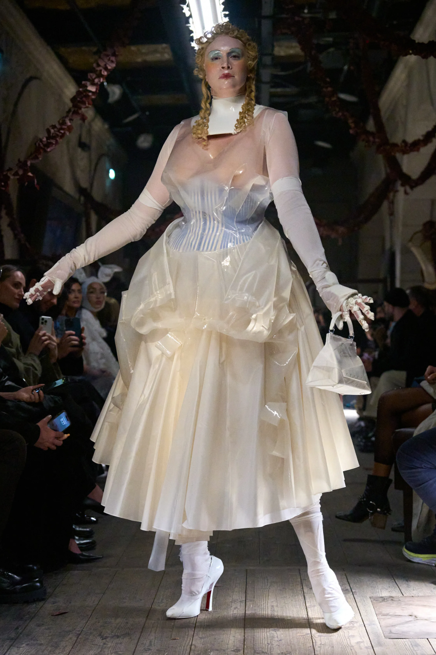 John Galliano, Maison Margiela'dan Ayrılıyor Mu?