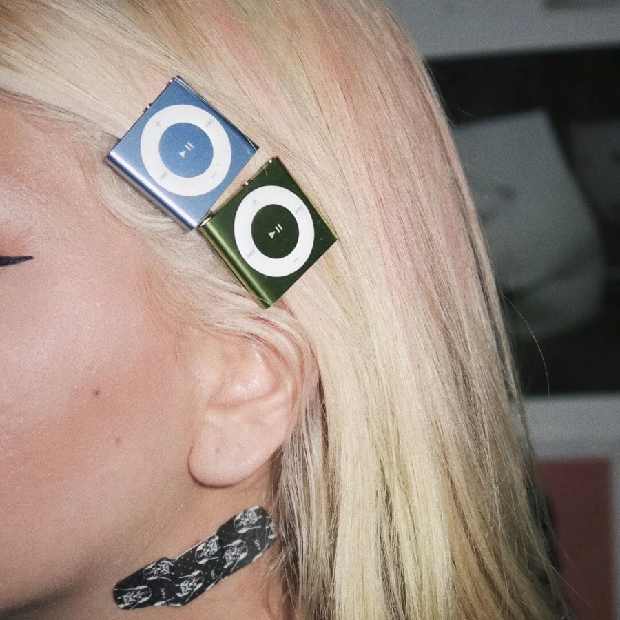 Yeni Moda Akımı: Retro Teknoloji Yeni Moda Akımı: Retro Teknoloji