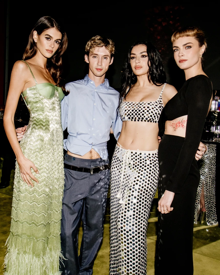 2024 LACMA Art+Film Gala Gecesinde Öne Çıkanlar 2024 LACMA Art+Film Gala Gecesinde Öne Çıkanlar