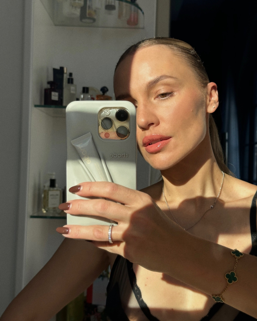 Viky Rader'dan Bregje Heinen'a Haftanın Güzellik Instagram'ları