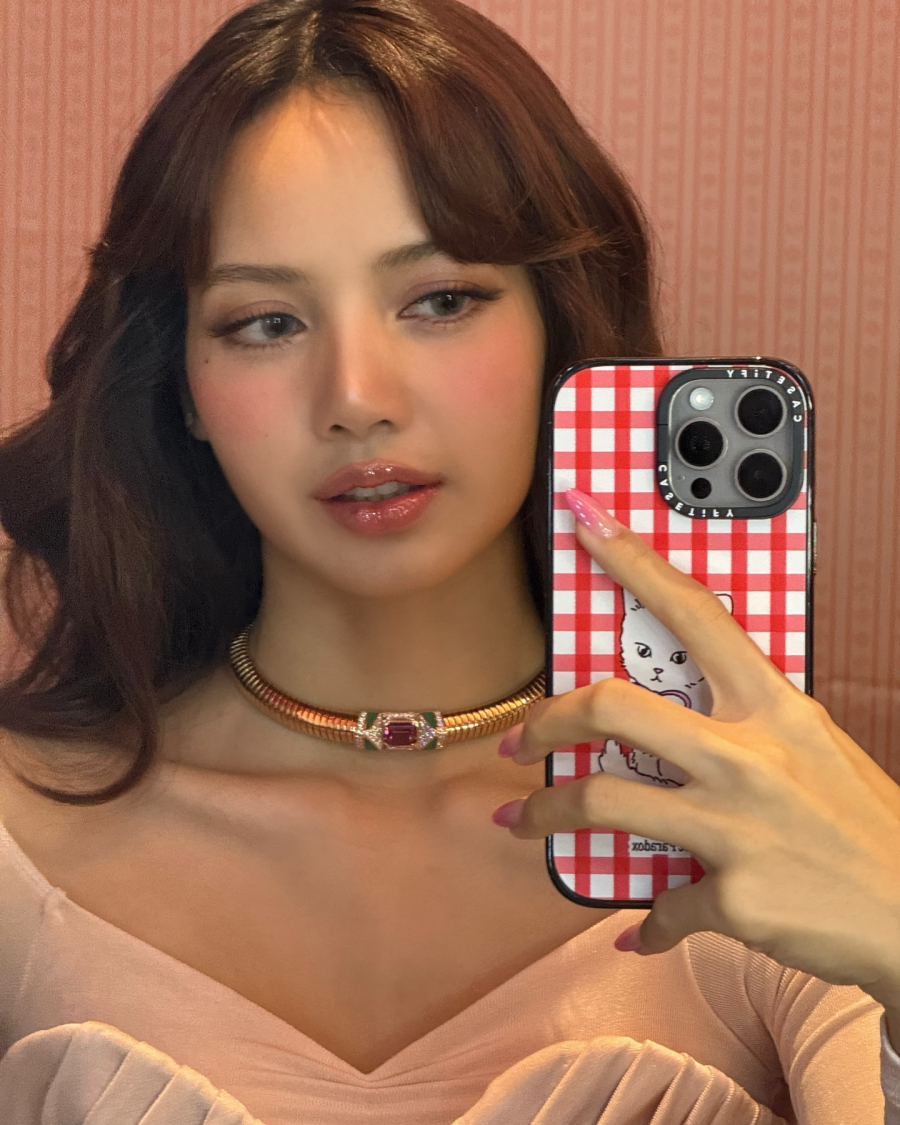 Lalisa Manoban'dan Jennie Kim'e Haftanın Güzellik Instagram'ları