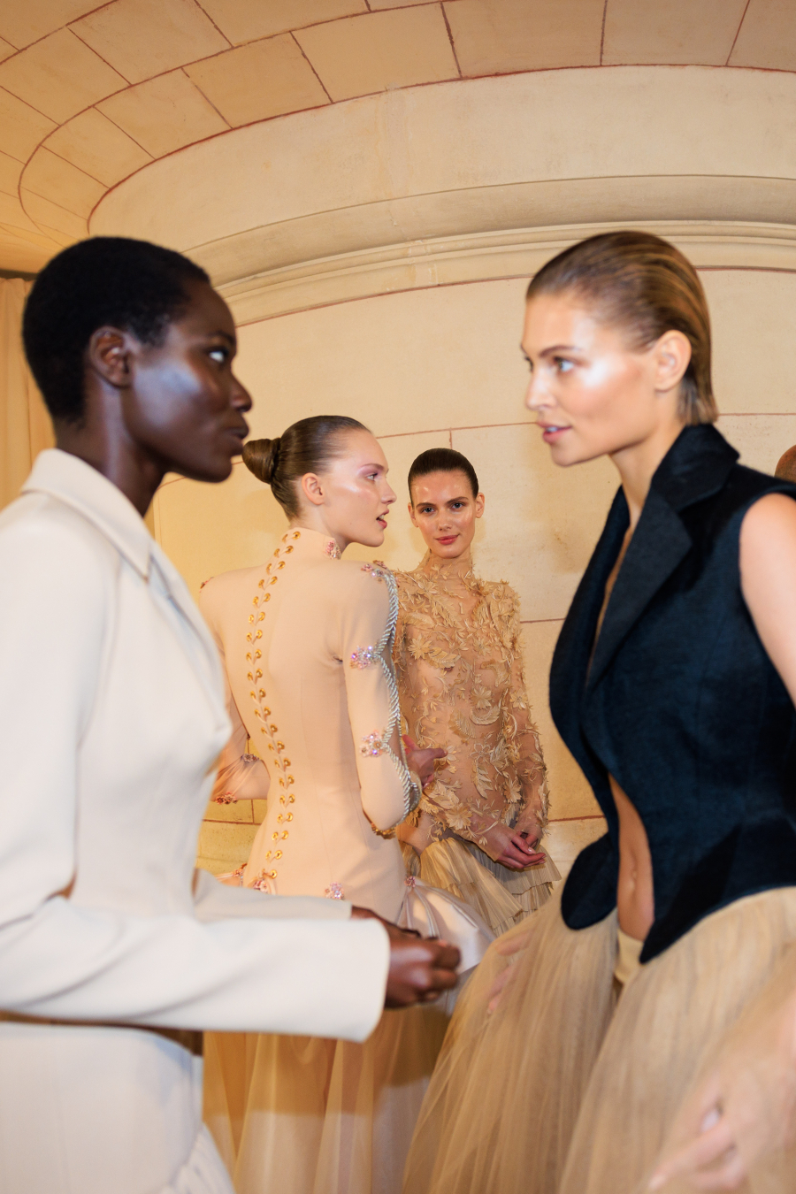 Schiaparelli 2025 İlkbahar/Yaz Haute Couture