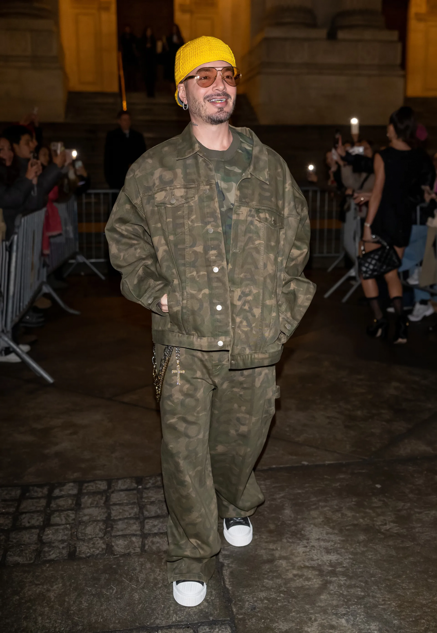 J Balvin, Marc Jacobs defilesinde.