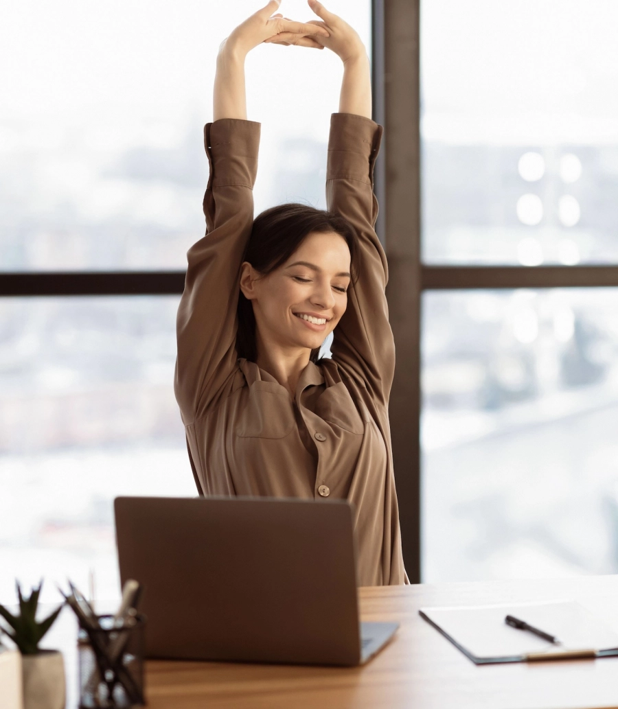 Ofis Sandalyesine Özel Hareketler Ofis Sandalyesine Özel Hareketler