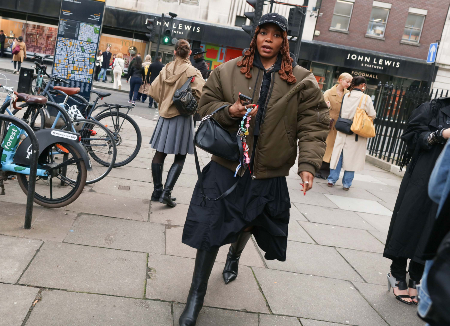 LFW_FW25_STREETSTYLE_DAY1_PHILOH-19