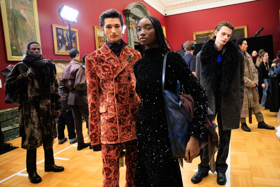 Burberry 2025-26 Sonbahar/Kış