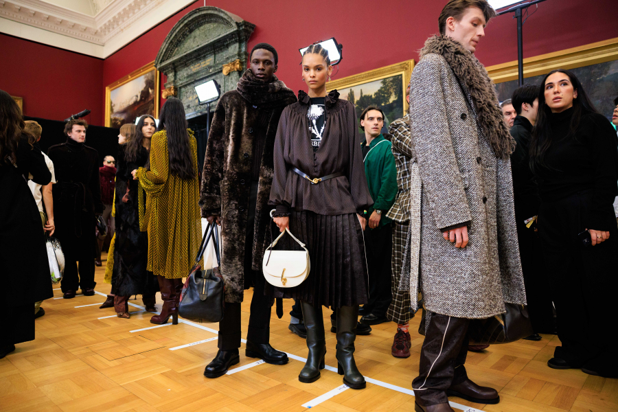 Burberry 2025-26 Sonbahar/Kış