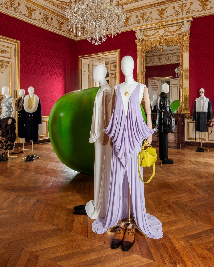 LOEWE 2025 Sonbahar/Kış Koleksiyonu: Sanat ve Zanaatın Birleşimi LOEWE 2025 Sonbahar/Kış Koleksiyonu: Sanat ve Zanaatın Birleşimi