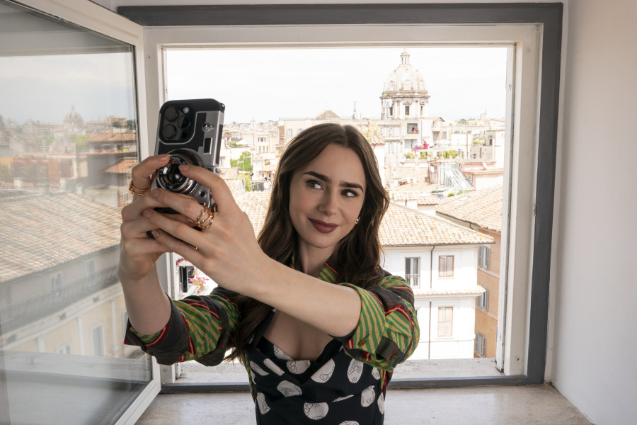 Emily in Paris 5. Sezon Hakkında Bilmeniz Gereken Her Şey