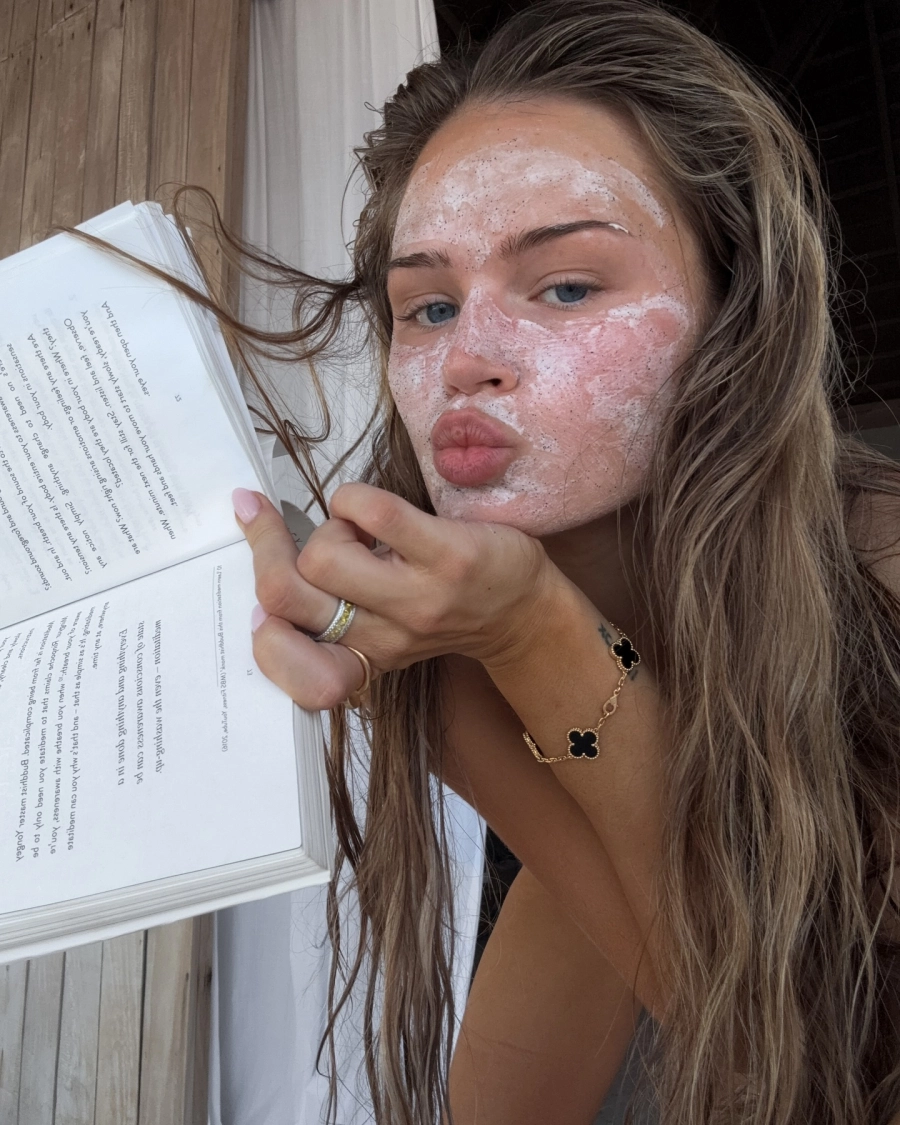 Dua Lipa'dan Xenia Adonts'a Haftanın Güzellik Instagram'ları