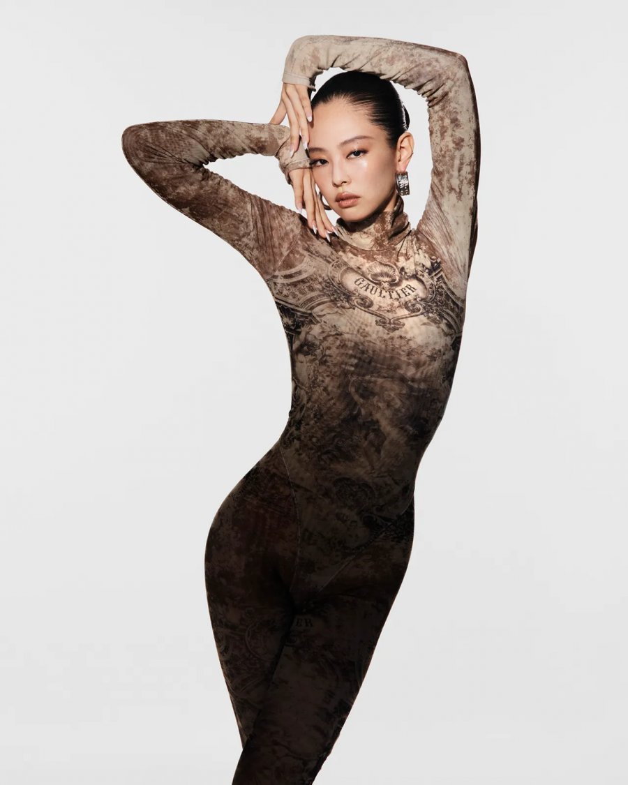 Jennie’nin Kampanya Çekimlerinden Hermès’in İlk Kulaklık Modeline Haftanın Moda Haberleri