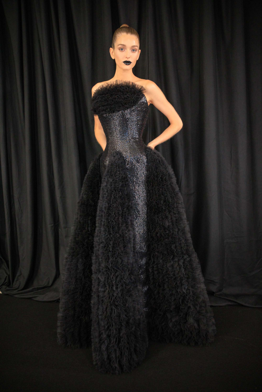 Schiaparelli 2025-26 Sonbahar/Kış Haute Couture