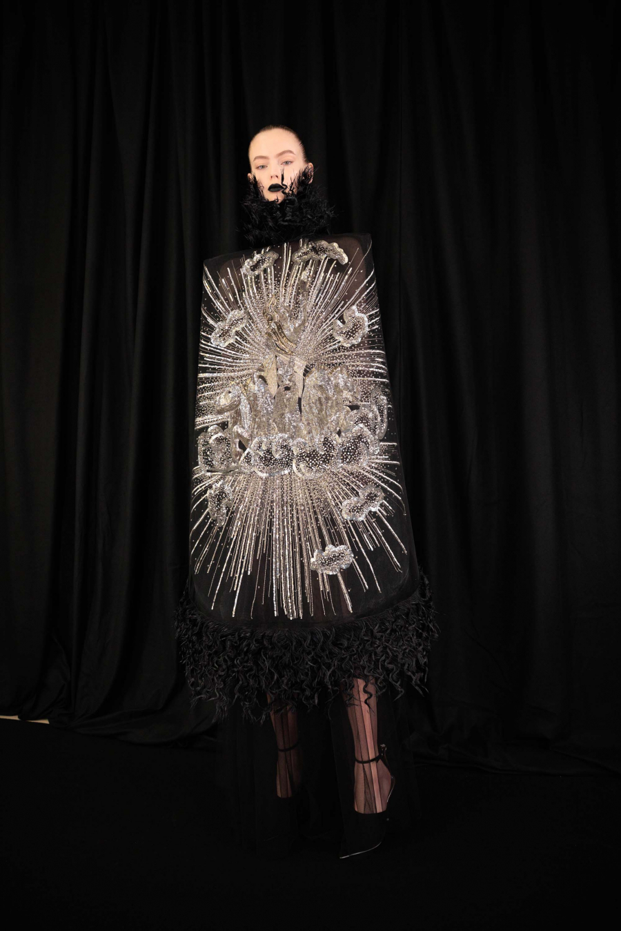 Schiaparelli 2025-26 Sonbahar/Kış Haute Couture