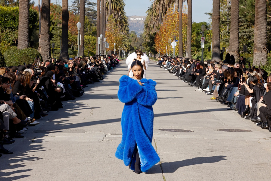 Demna, Balenciaga’ya Veda Ederken Kreatif Direktörün Modaevindeki İkonik Anlarını İnceliyoruz