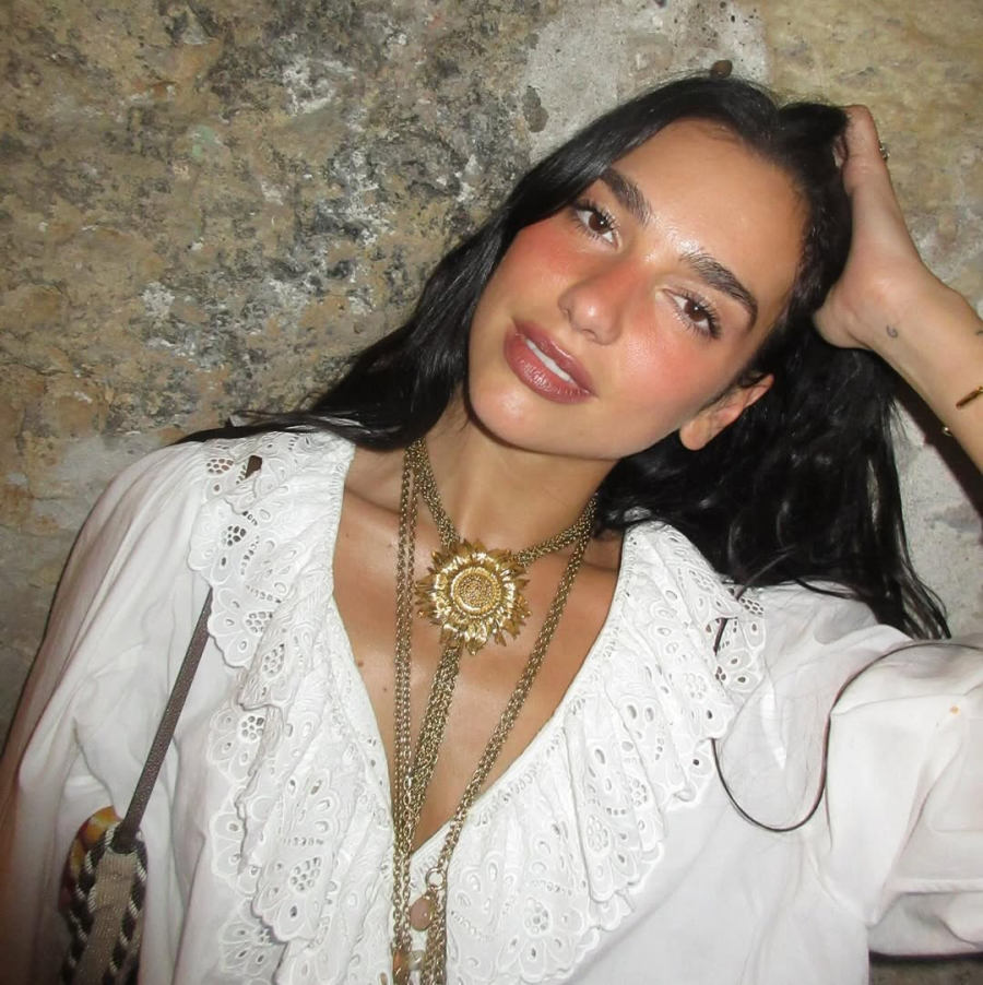 Fotoğraf: @dualipa