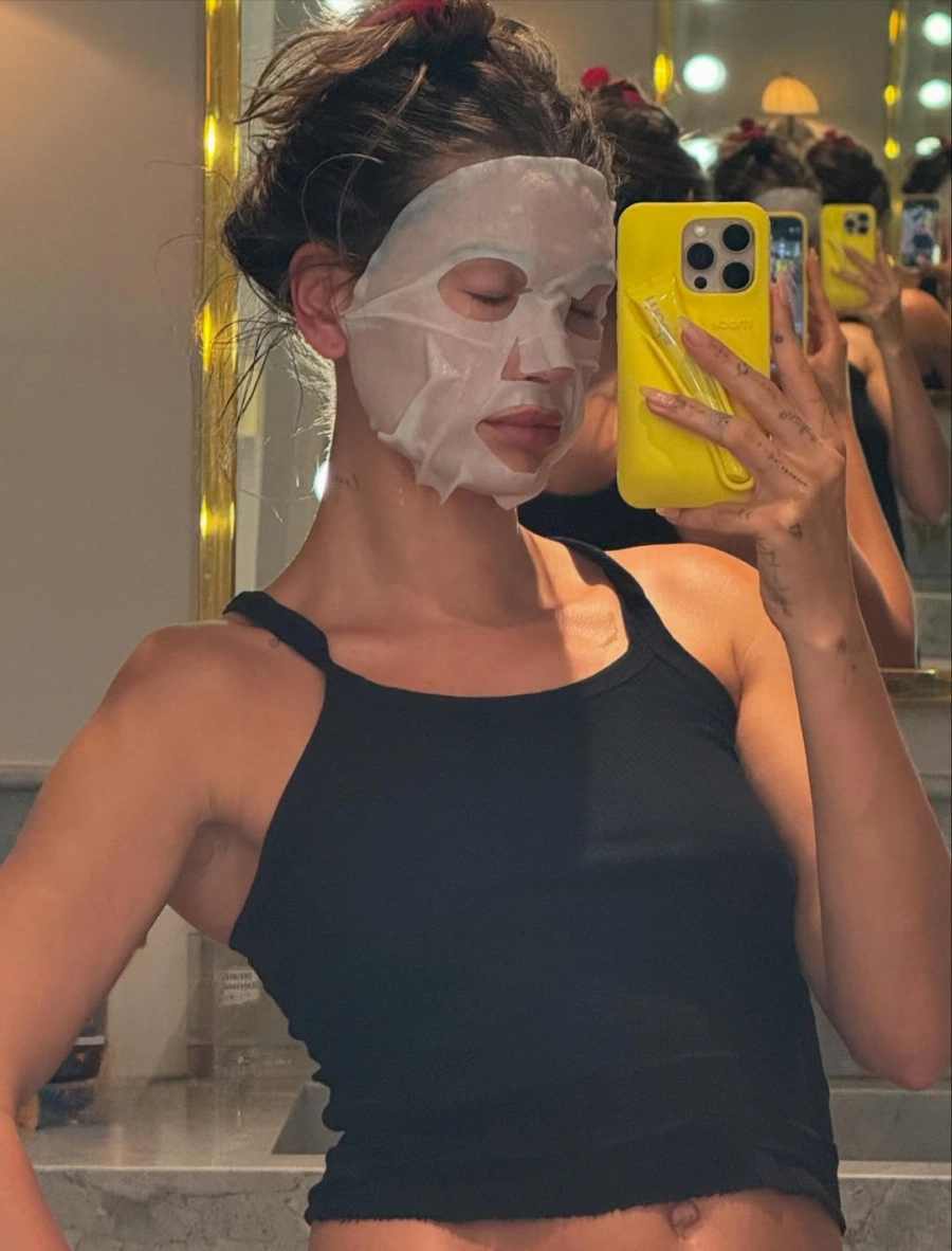 Hailey Bieber “Perioral Dermatit” Hakkında Konuştu Hailey Bieber “Perioral Dermatit” Hakkında Konuştu