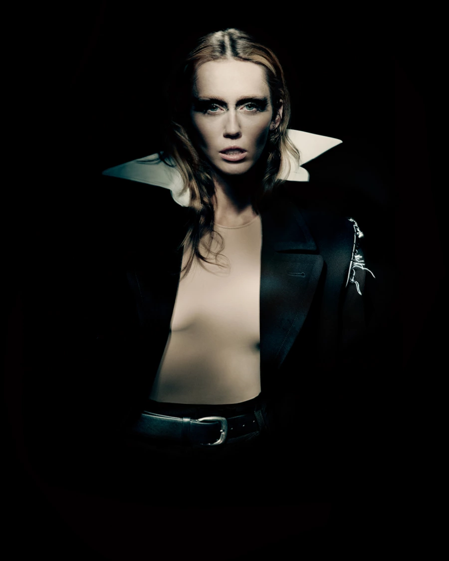 Maison Margiela’nın İlk Kampanya Yüzü Miley Cyrus’tan Givenchy’de Sarah Burton Dönemine Haftanın Moda Haberleri Maison Margiela’nın İlk Kampanya Yüzü Miley Cyrus’tan Givenchy’de Sarah Burton Dönemine Haftanın Moda Haberleri