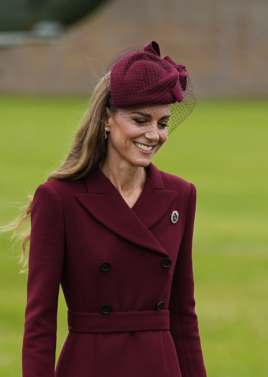 Kate Middleton’ın Broşunun Derin Anlamı Kate Middleton’ın Broşunun Derin Anlamı
