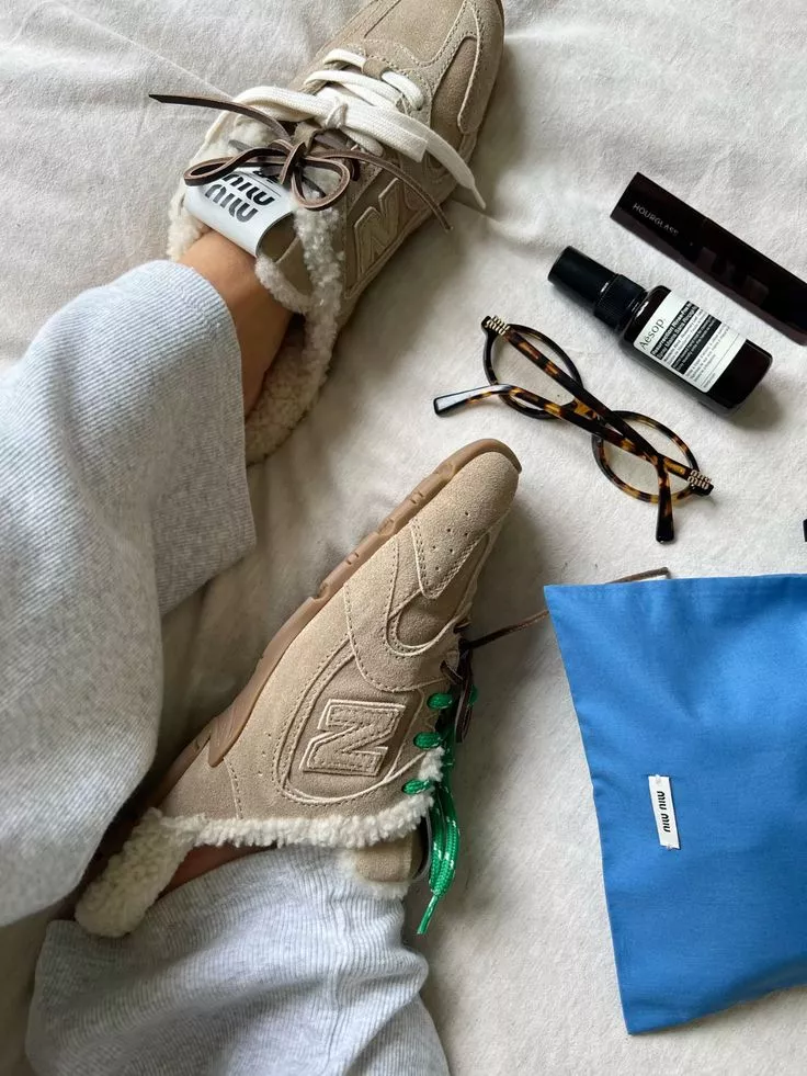 Sokak Modasının Yeni İkonu: “Sneaker Mules”
