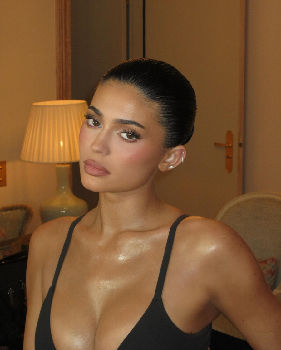 Kylie Jenner'dan Cindy Kimberly'e Haftanın Güzellik Instagram'ları