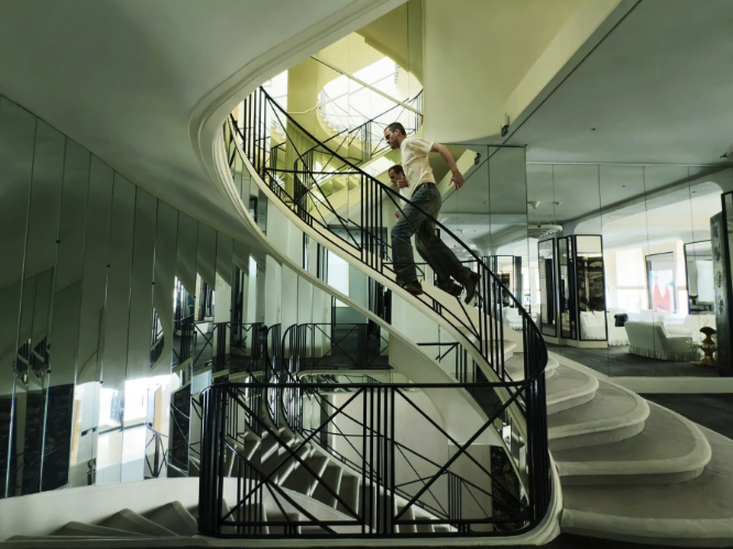 Chanel’de İlk Kez Podyuma Çıkmak Nasıl Bir His? Matthieu Blazy’nin Hayatından Dört Ay Chanel’de İlk Kez Podyuma Çıkmak Nasıl Bir His? Matthieu Blazy’nin Hayatından Dört Ay