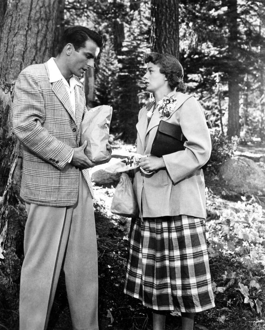 1951 (Black & White), A Place in the Sun, Everett Collection/ Tasarımcı: Edith Head