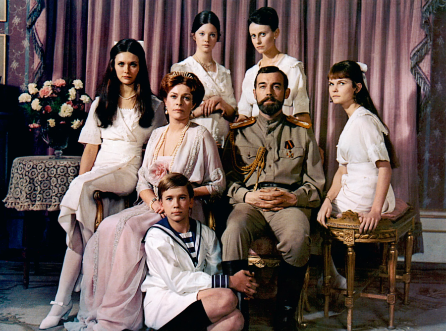 1971, Nicholas and Alexandra, Courtesy Everett Collection/ Tasarımcı: Yvonne Blake ve Antonio Castillo