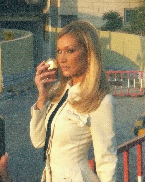 Fotoğraf: @bellahadid