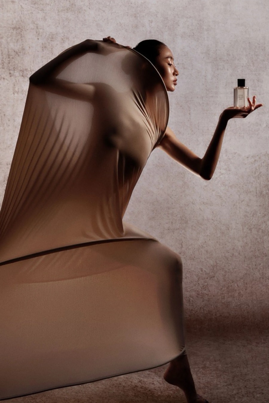 Bir İmza Parfümün Anatomisi Bir İmza Parfümün Anatomisi