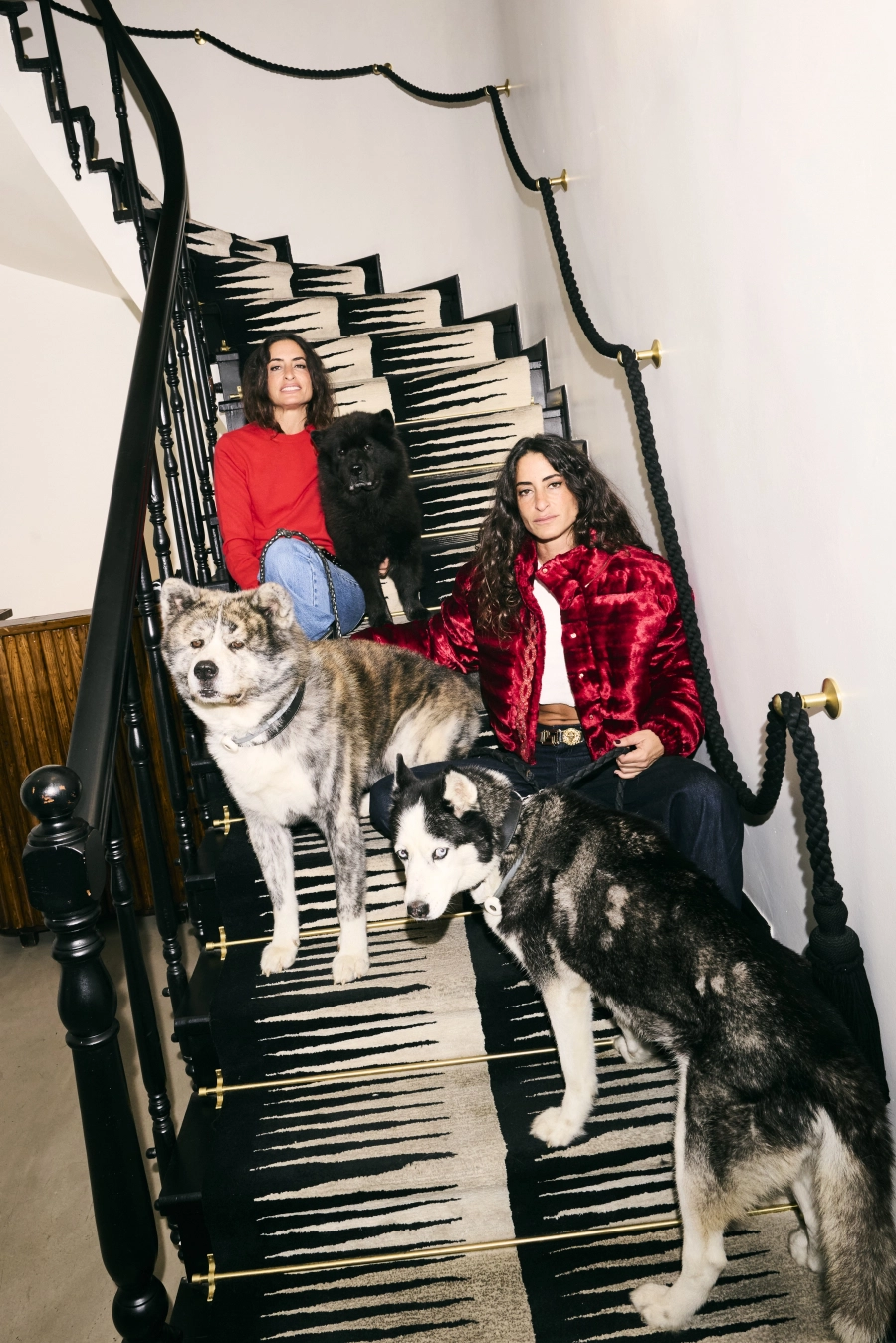 Vogue Türkiye 15. Yıl Özel: Raisa & Vanessa Sason Vogue Türkiye 15. Yıl Özel: Raisa & Vanessa Sason