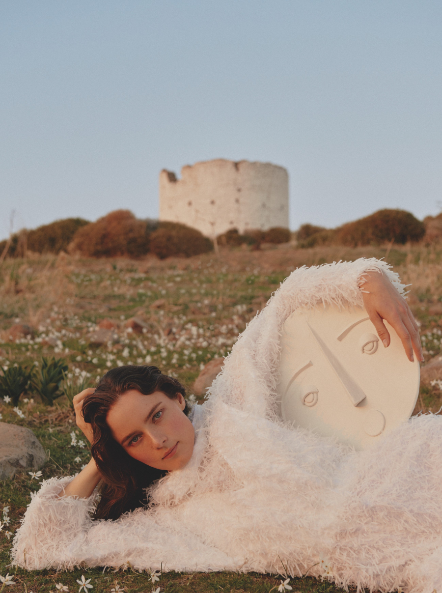 Bodrum. Fotoğraf: Tuğberk Acar, Moda Editörü: Ece Öğütoğulları, Aralık-Ocak 2020/21