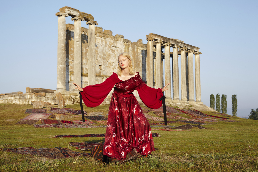 Aydın. Fotoğraf: Osman Özel, Moda Editörü: Aydan Sıvacı, Ağustos 2018