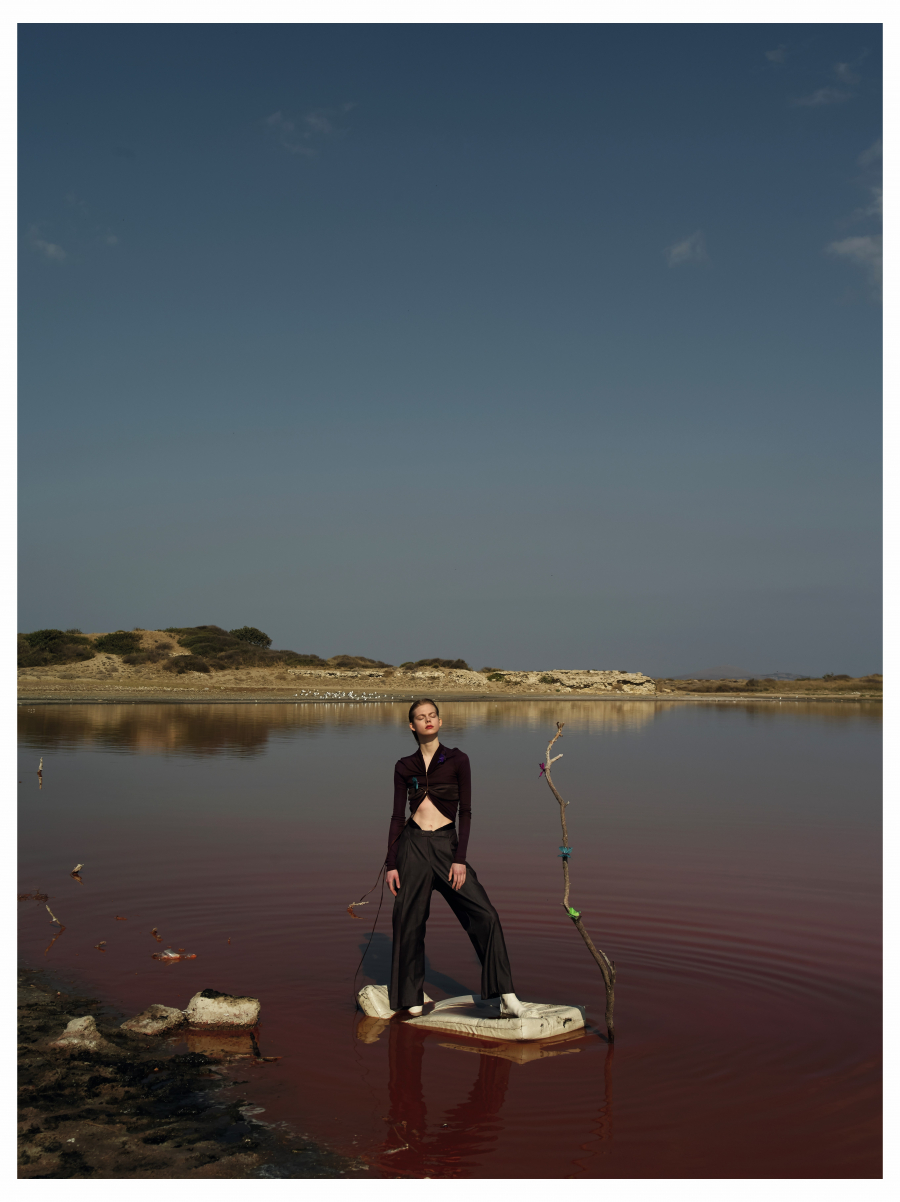 Tuz Gölü. Fotoğraf: Osman Özel, Moda Editörü: Aydan Sıvacı, Ekim 2020