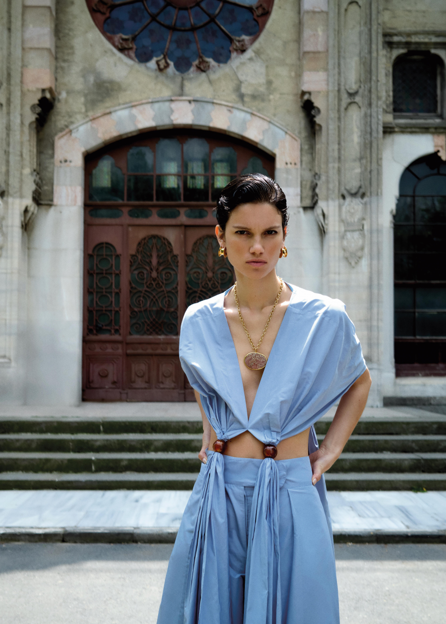 İstanbul. Fotoğraf: Barbaros Cangürgel, Moda Editörü: İdil Ekinil Kocaaydın, Haziran 2025