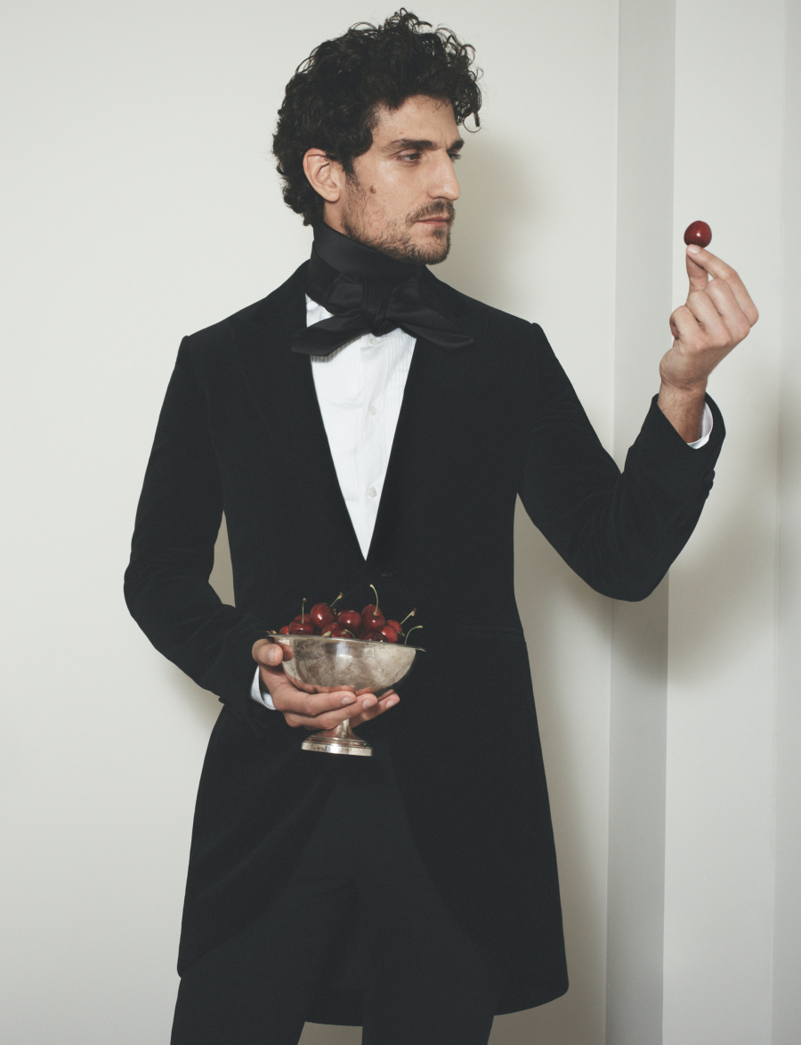 Jonathan Anderson’ın Dior’daki İlk Kampanyasından Dice Kayek’in Palais Galliera’da Sergilenen Tasarımına Haftanın Moda Haberleri Jonathan Anderson’ın Dior’daki İlk Kampanyasından Dice Kayek’in Palais Galliera’da Sergilenen Tasarımına Haftanın Moda Haberleri