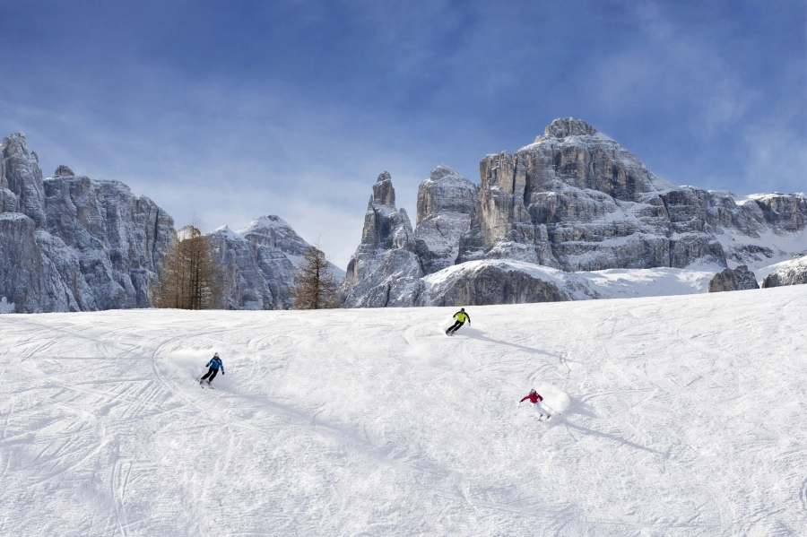 Dolomitler'de Kayak Tatili Dolomitler'de Kayak Tatili