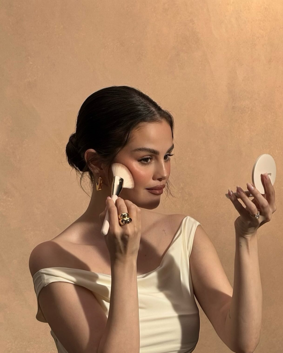 Pamela Anderson'dan Chiara Biasi'ye Haftanın Güzellik Instagram'ları