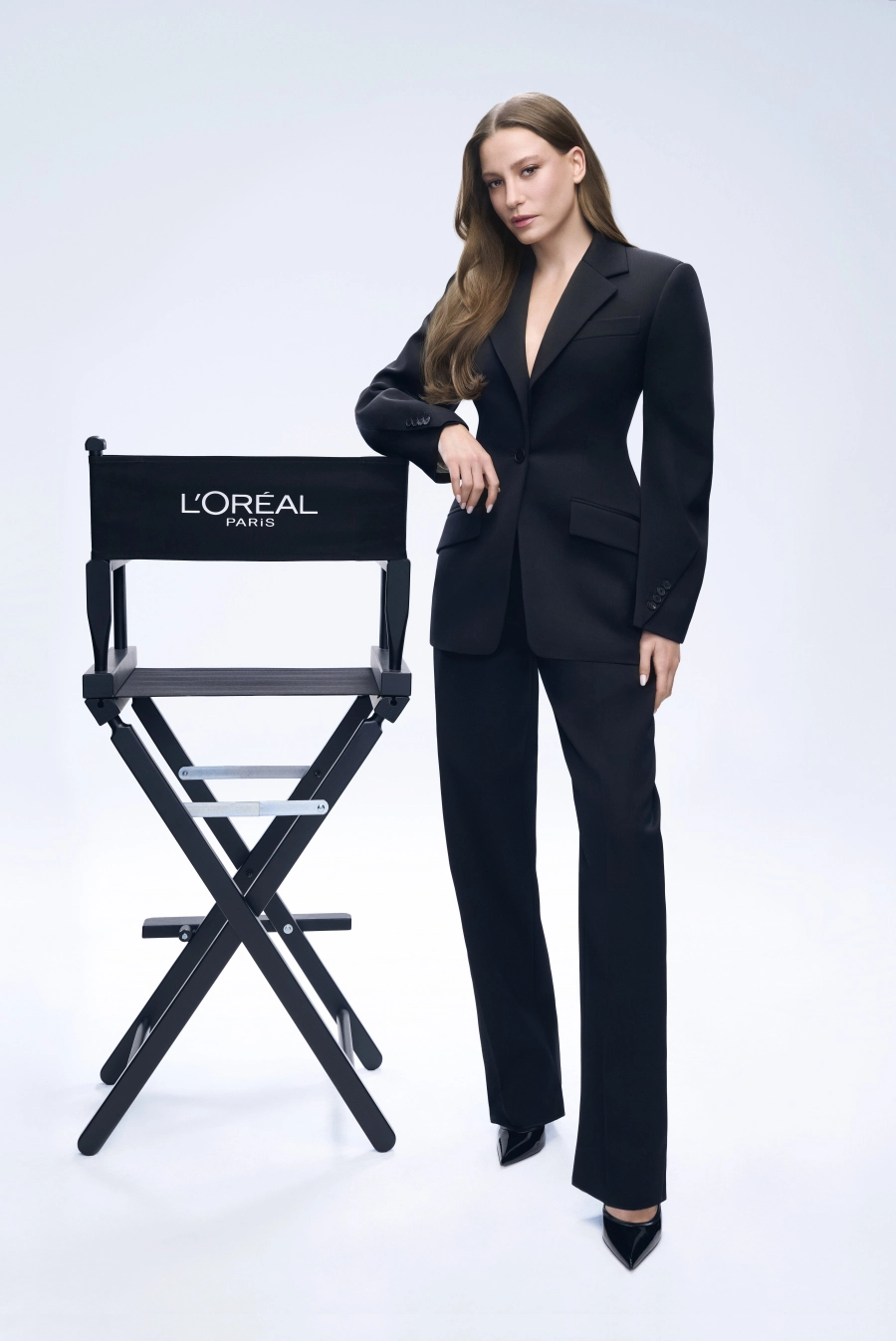 Yeni Güzellik Elçisi Serenay Sarıkaya Yeni Güzellik Elçisi Serenay Sarıkaya