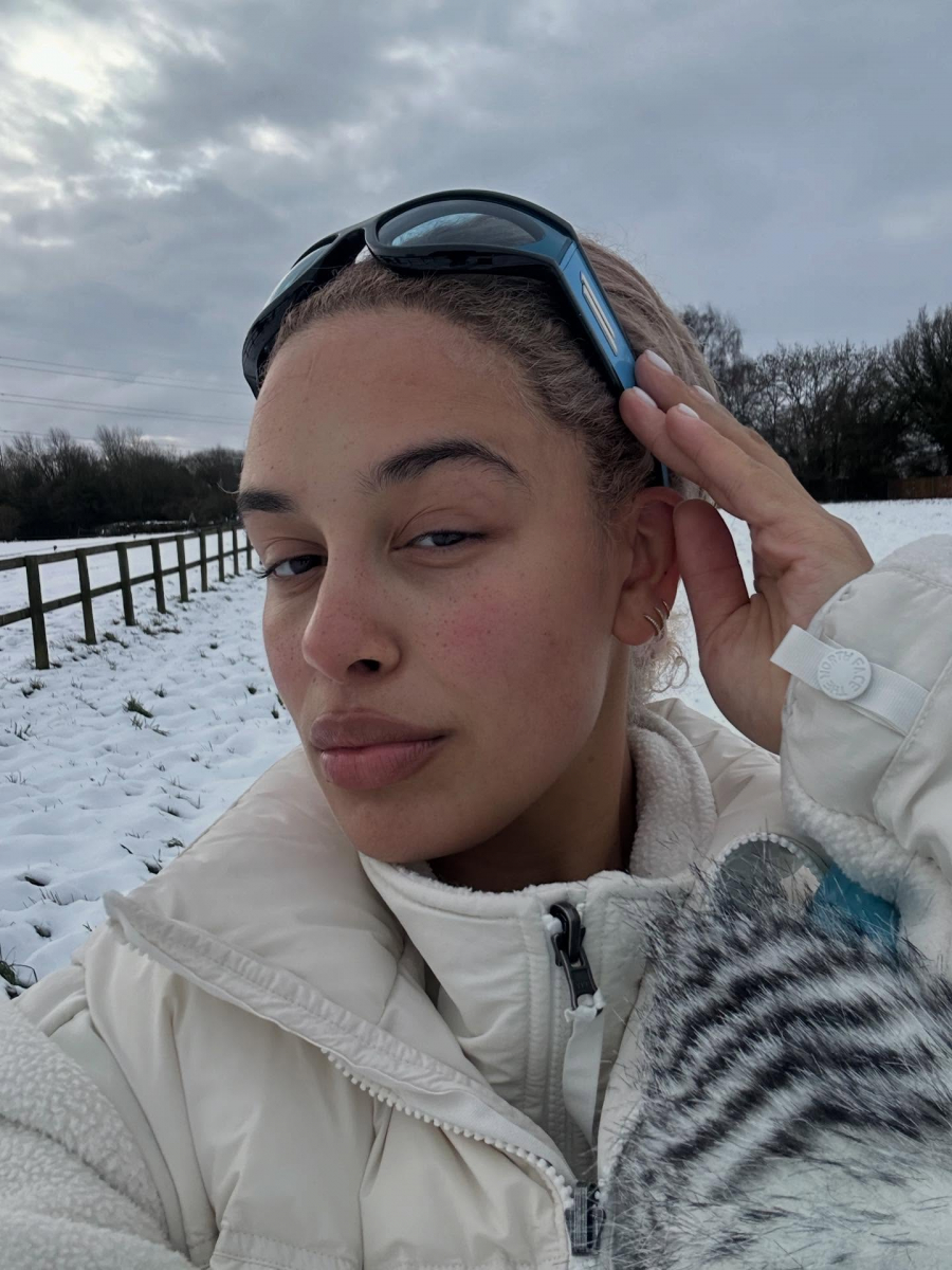 Fotoğraf: @jorjasmith