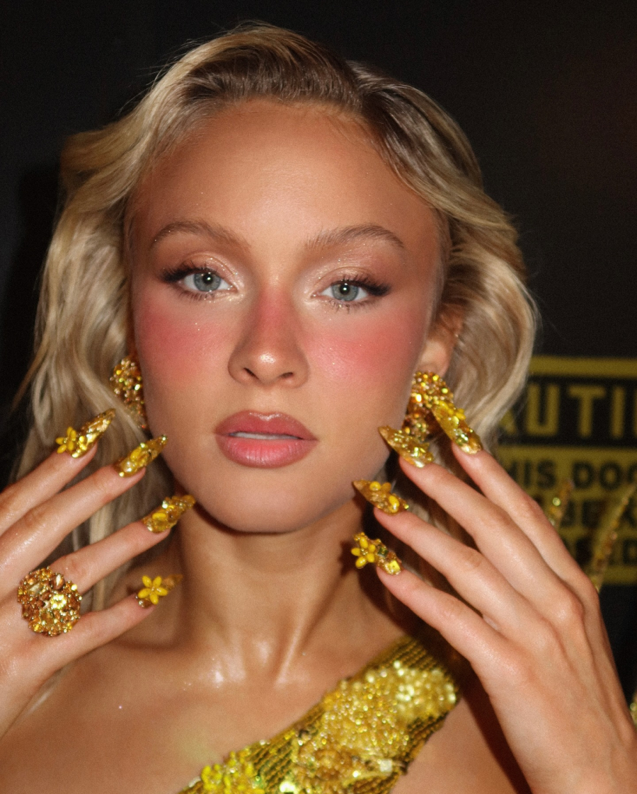 Zara Larsson, Fotoğraf: @sophiasinot