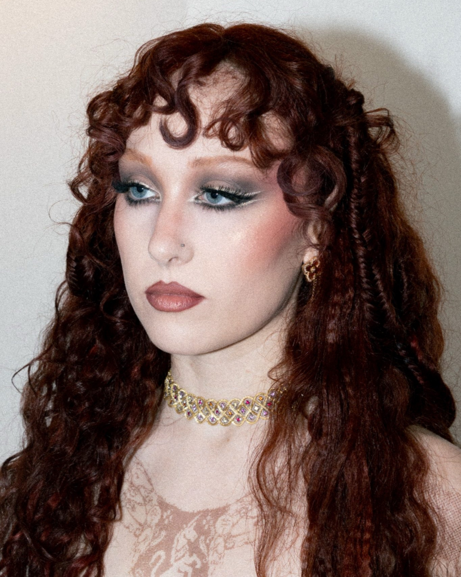 2026 Grammy Ödülleri: Kamera Arkasından Güzellik Takibi 2026 Grammy Ödülleri: Kamera Arkasından Güzellik Takibi