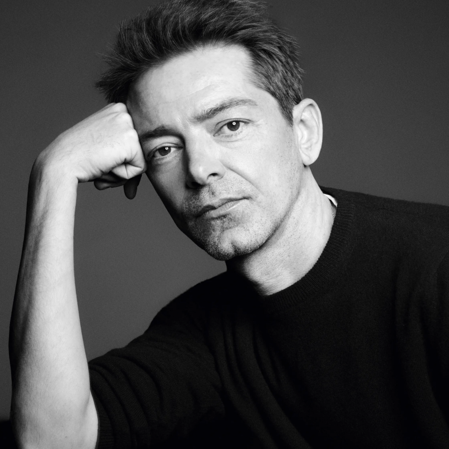 Pieter Mulier, Versace’nin Yeni Kreatif Direktörü Oldu Pieter Mulier, Versace’nin Yeni Kreatif Direktörü Oldu